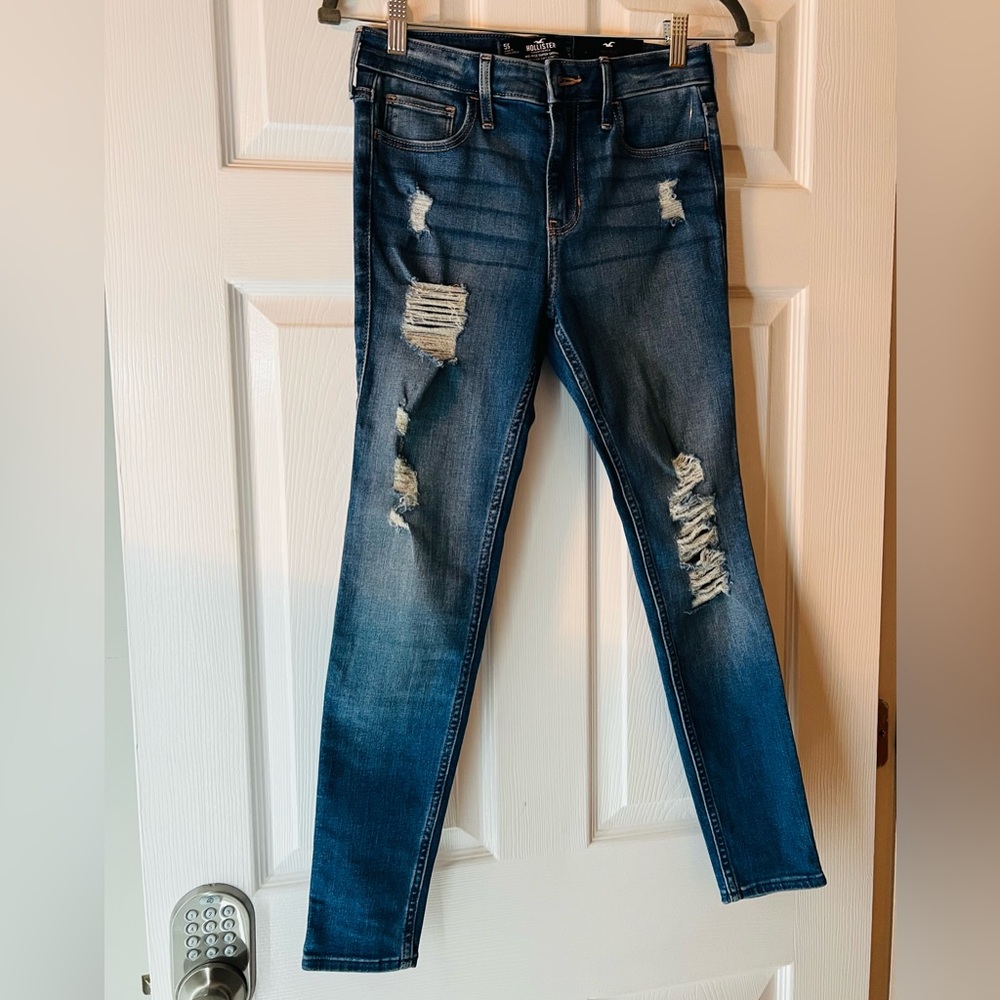 Hollister Blue Denim Distressed Jeans.  Size 27